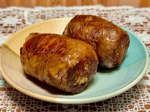 甘辛いタレがしみ込んだ牛ロースの☆肉巻きおにぎり